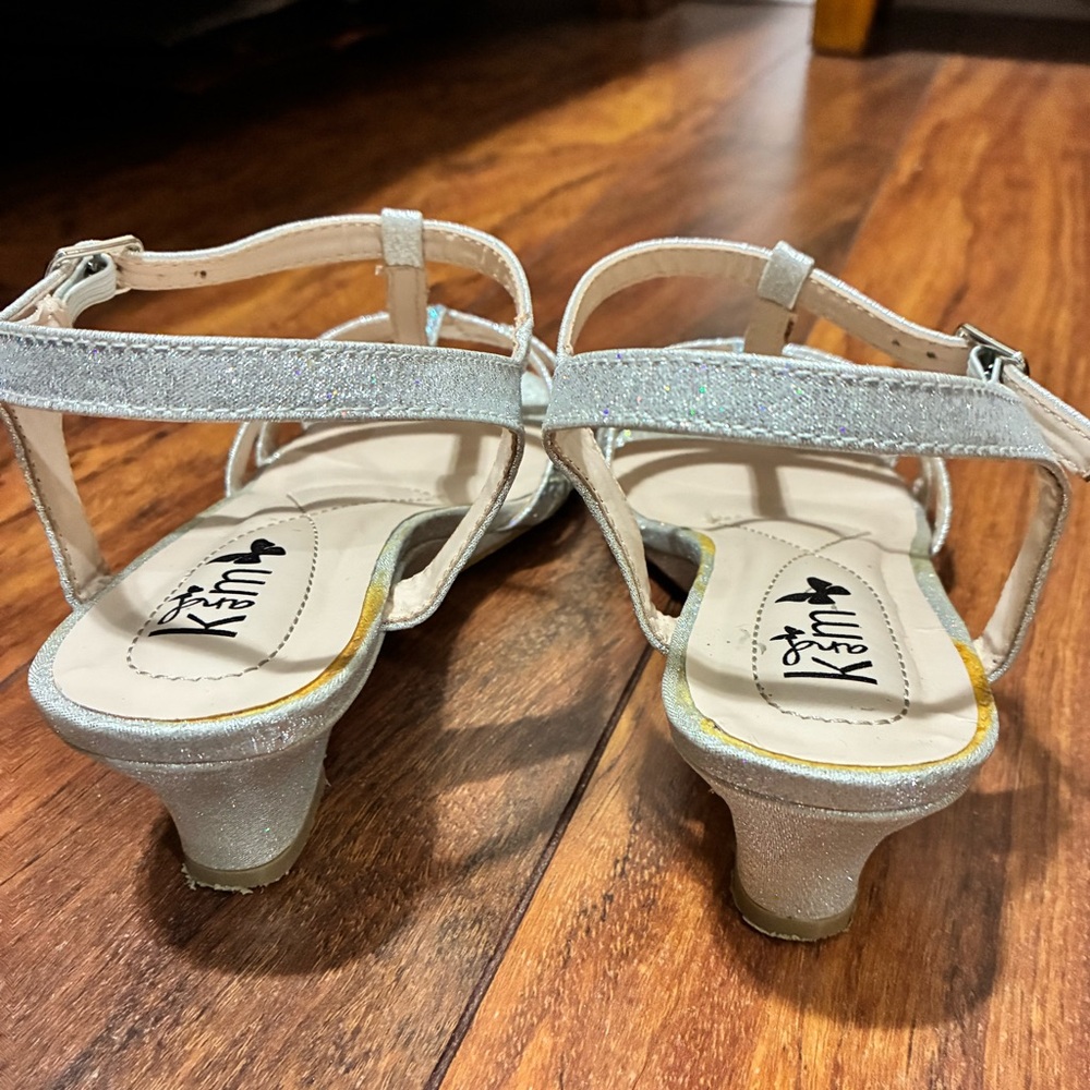Glamorous Silver Rhinestone Sandals - Picture 5 of 6